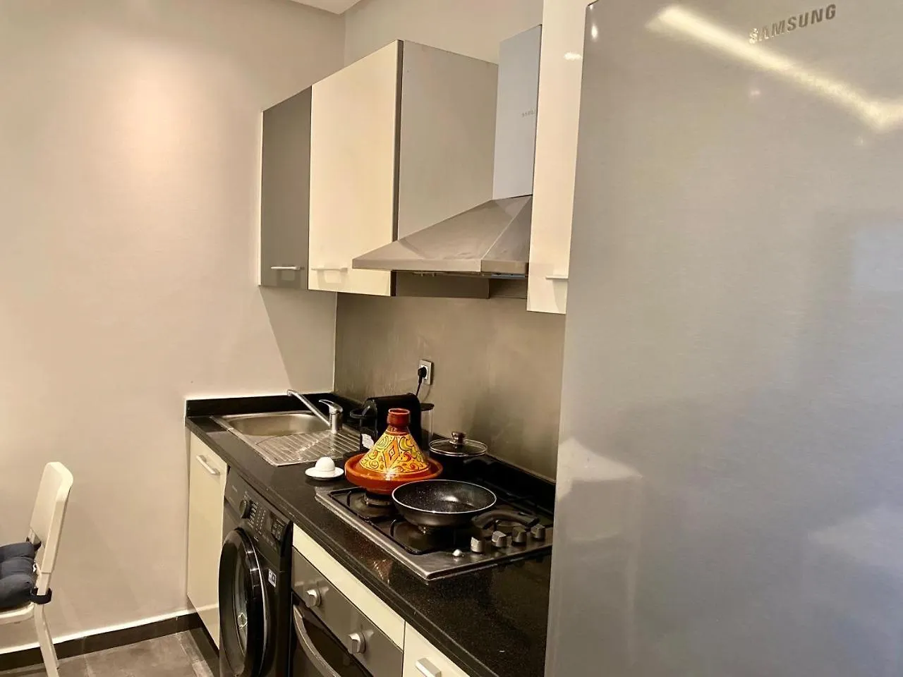 Luxury Studio Center Abdelmoumen 1Min Tram With View Casablanca