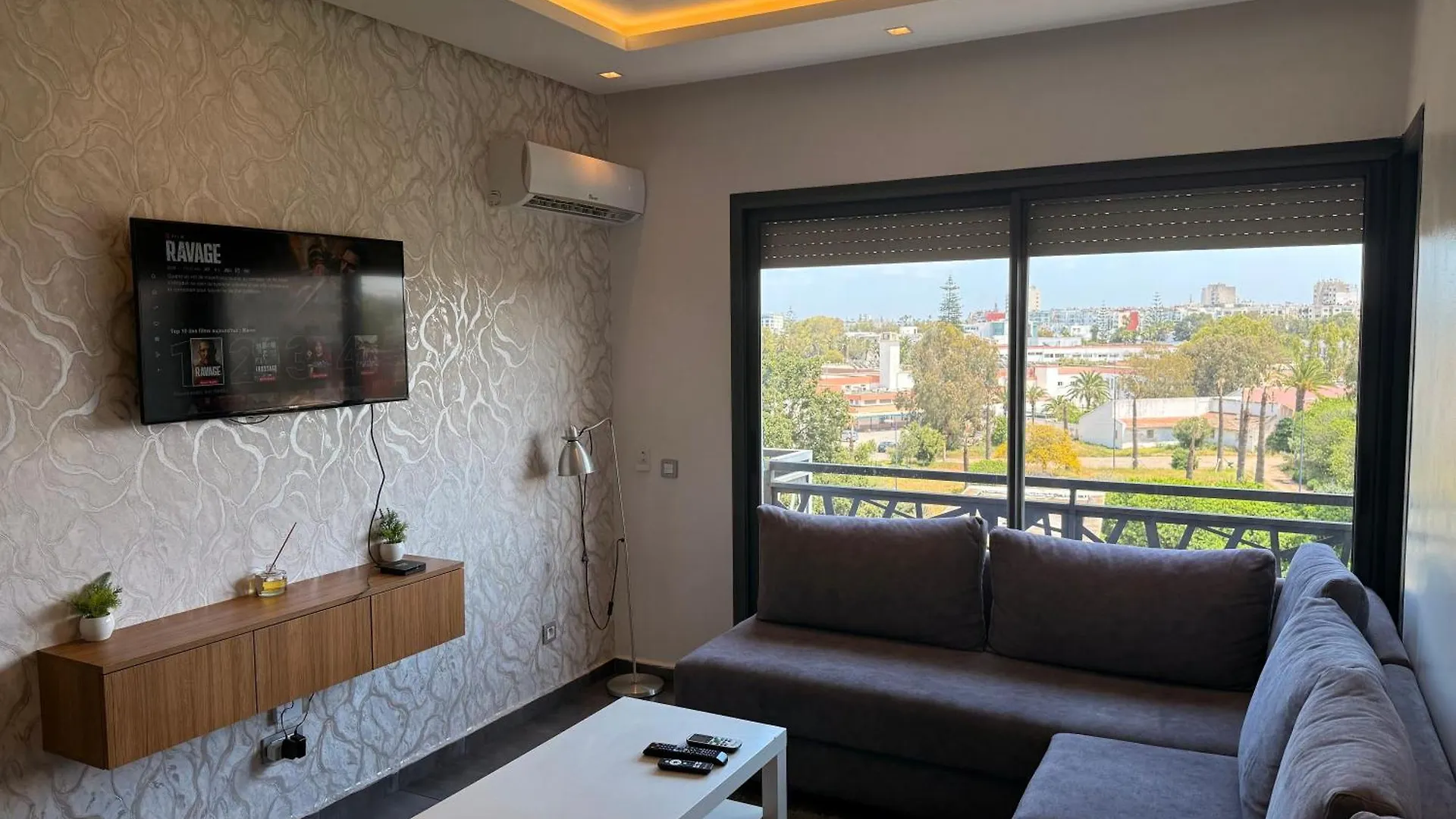 Luxury Studio Center Abdelmoumen 1Min Tram With View Casa Blanca 0*,