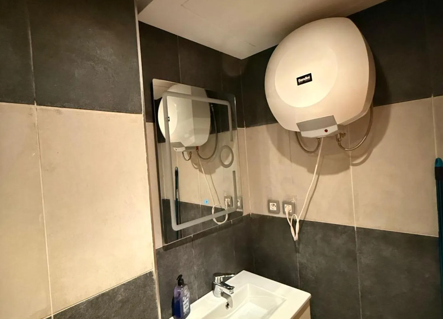 Luxury Studio Center Abdelmoumen 1Min Tram With View Casablanca Apartment