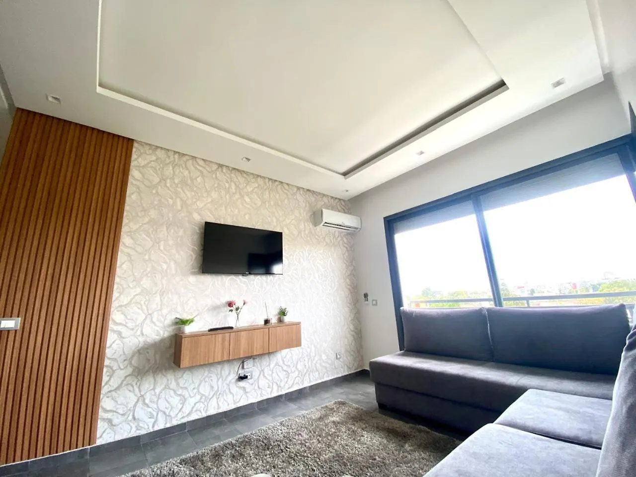 Luxury Studio Center Abdelmoumen 1Min Tram With View Casablanca Apartment