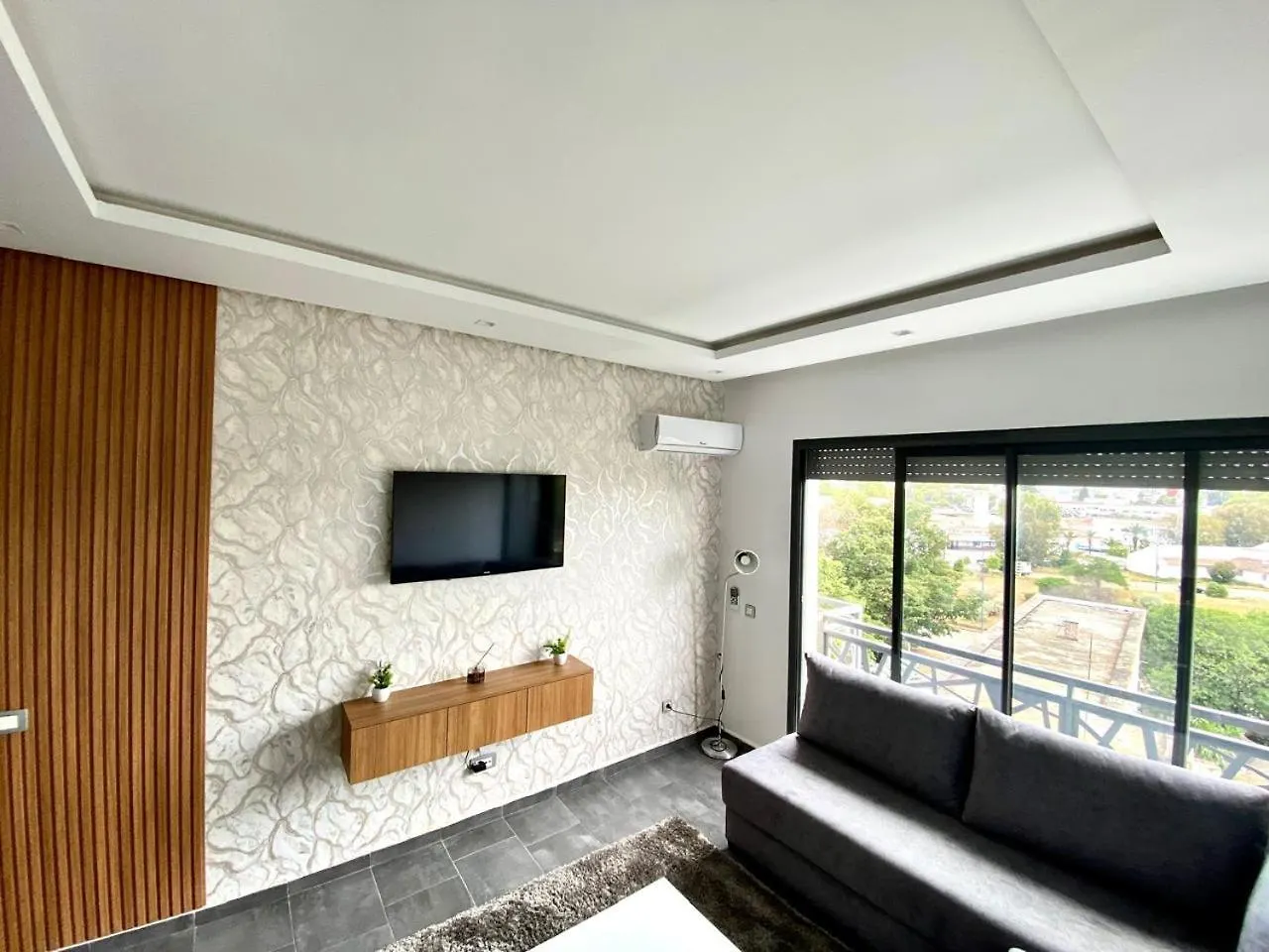 Luxury Studio Center Abdelmoumen 1Min Tram With View Casablanca Morocco