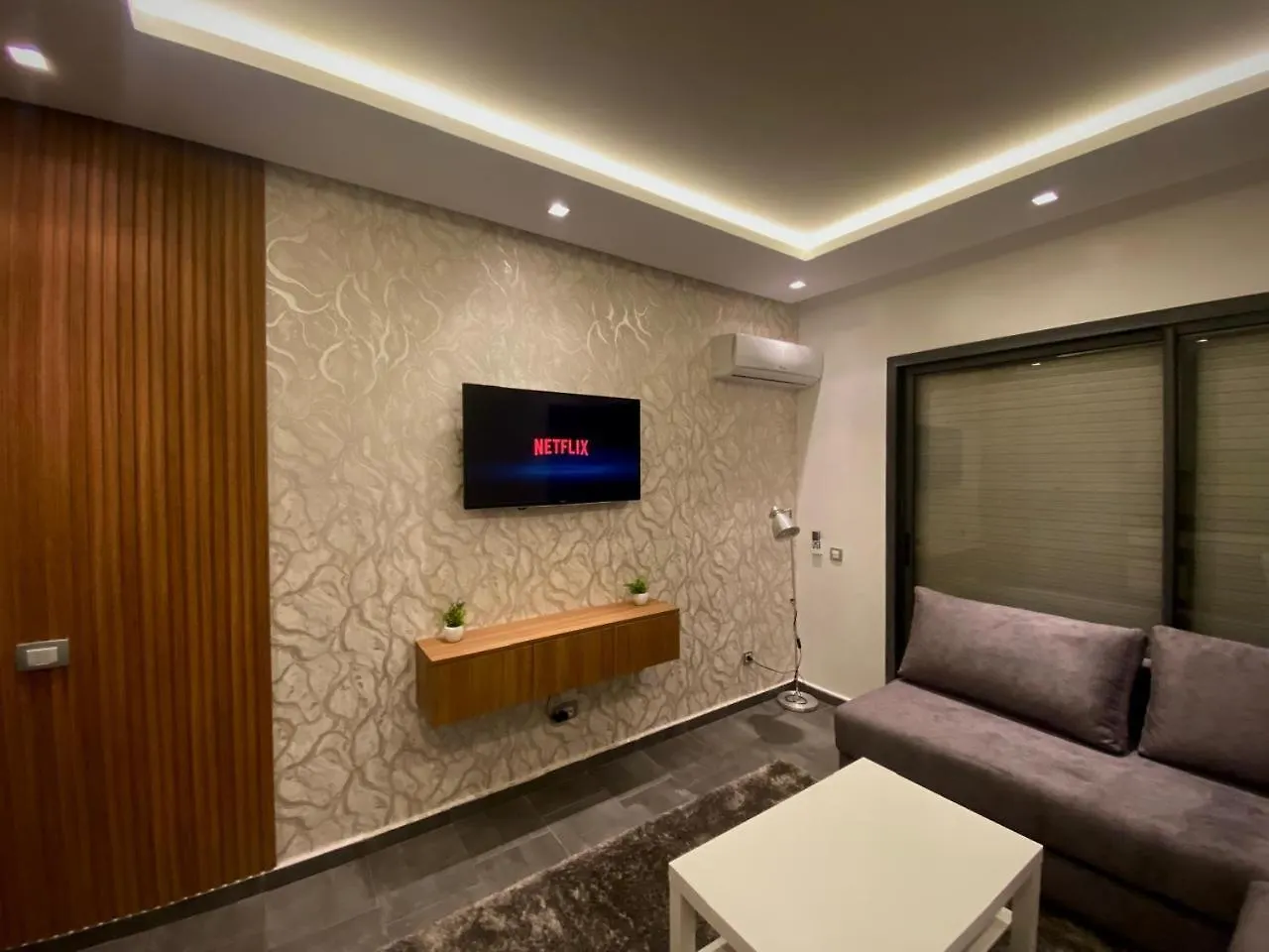 Apartment Luxury Studio Center Abdelmoumen 1Min Tram With View Casablanca