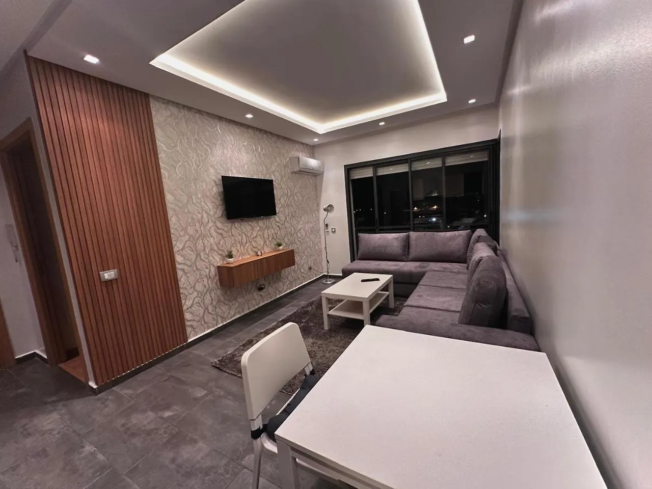 Apartment Luxury Studio Center Abdelmoumen 1Min Tram With View Casablanca Morocco